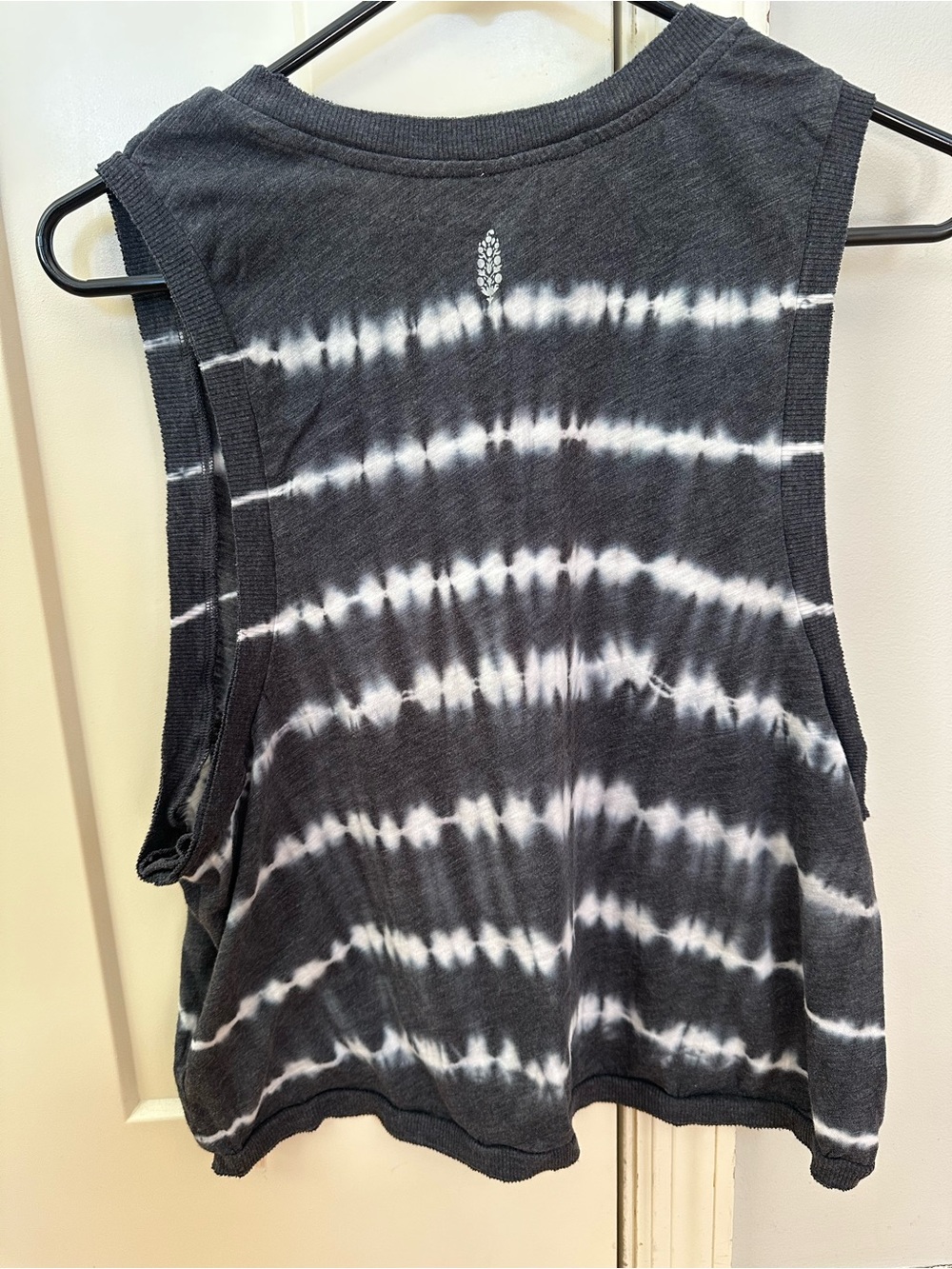 Free People Tank - Picture 2 of 5